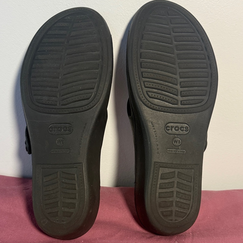 CROCS Black Slide Sandals with Sparkling Accents - Picture 6 of 7